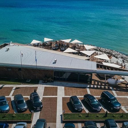 Уютная Квартира С Видом На Море Riviera City Apartment Fontanka Bagian luar foto